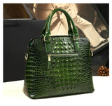 The Scallop Tote Bags
