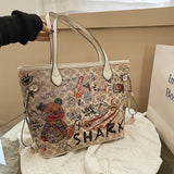 CHIC AND PLAYFUL: BEAR GRAFFITI FASHION TOTE BAG - Julie bags