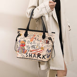 CHIC AND PLAYFUL: BEAR GRAFFITI FASHION TOTE BAG - Julie bags