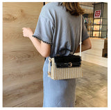 Chic and Timeless: Vintage Straw Beach Bags for Women - Julie bags