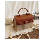 Chic and Timeless: Vintage Straw Beach Bags for Women - Julie bags