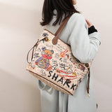 CHIC AND PLAYFUL: BEAR GRAFFITI FASHION TOTE BAG - Julie bags